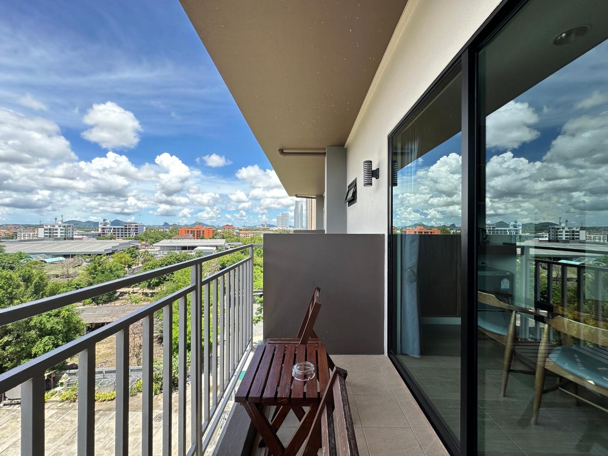Mangrove Prestige Hotel Na Chom Thian Exterior foto