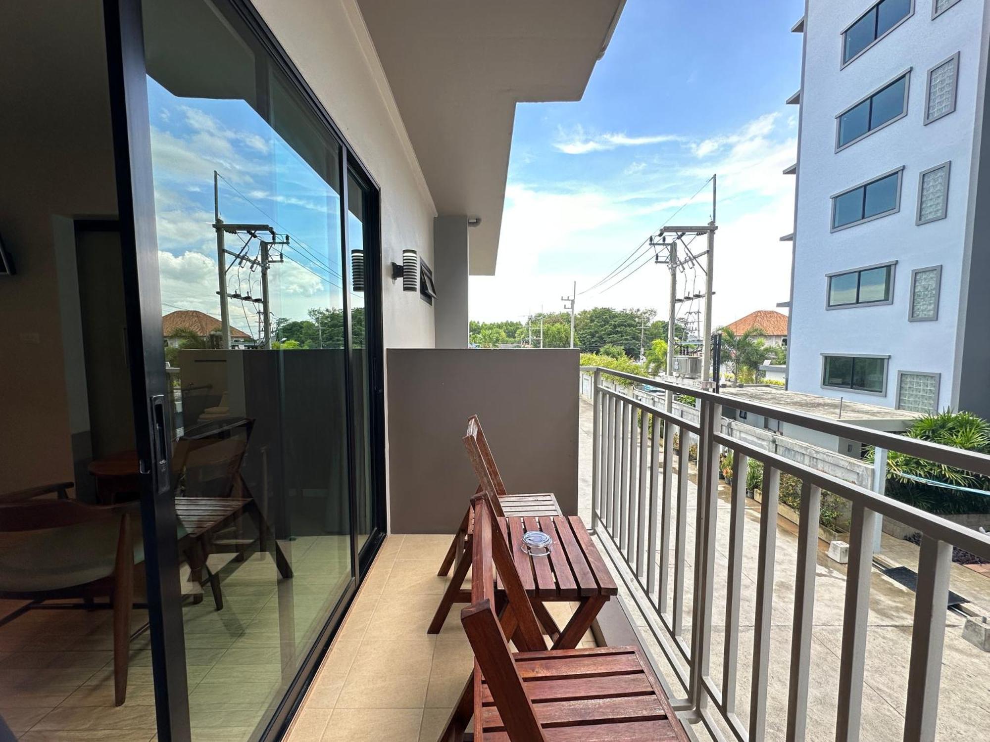 Mangrove Prestige Hotel Na Chom Thian Exterior foto